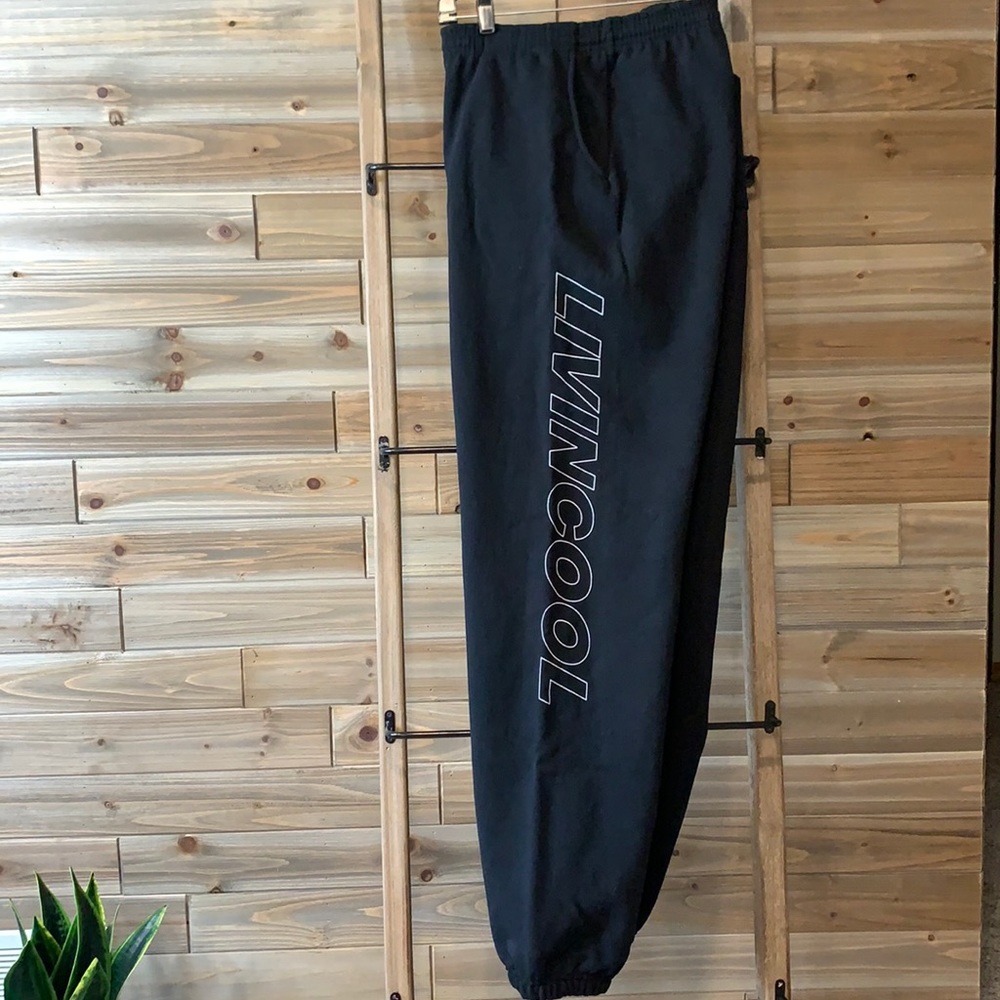 LIVIN COOL Black Sweatpants XL